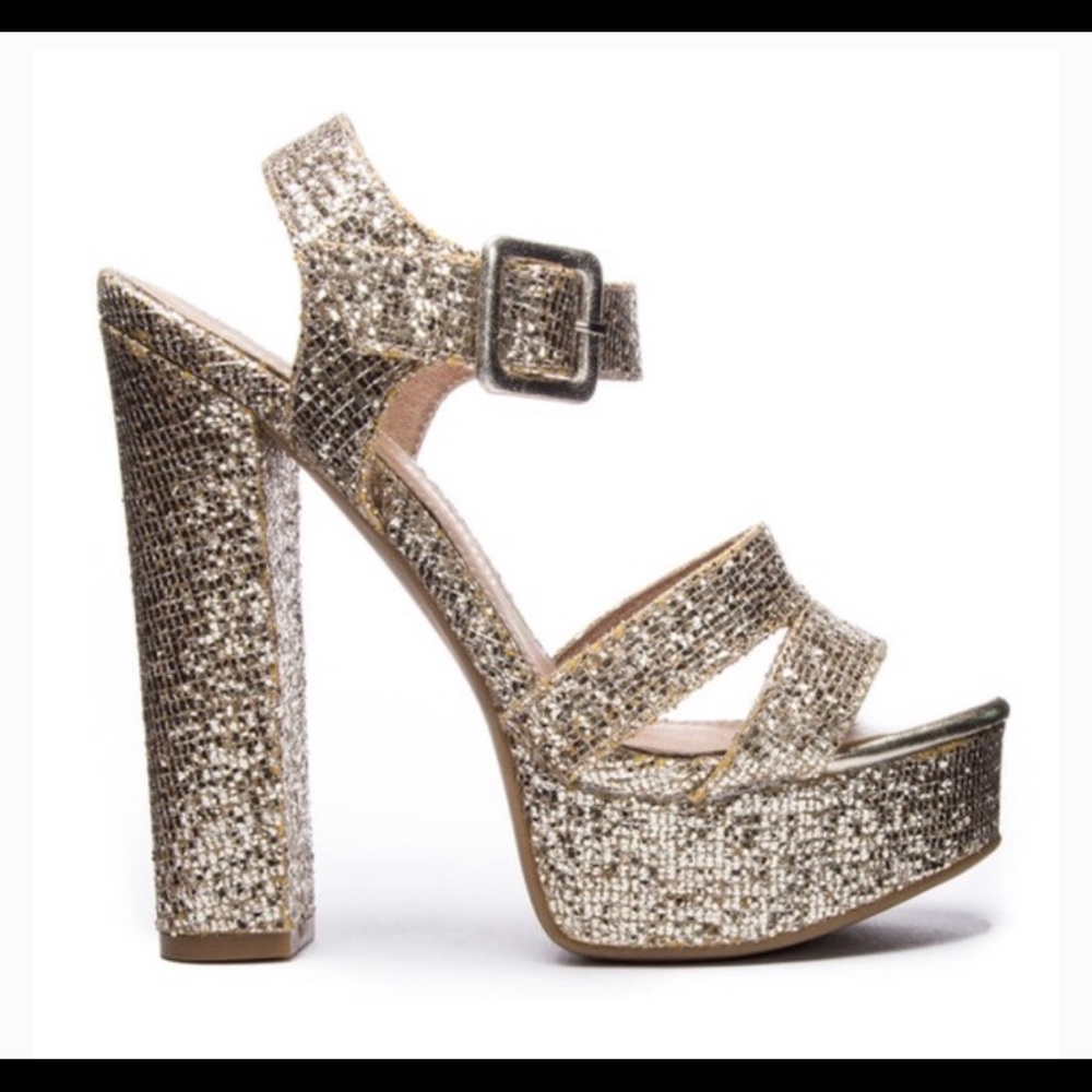 Sz 7 Chinese laundry sandals